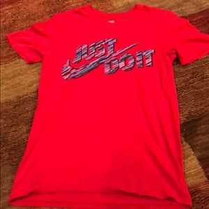 Men’s S Nike Short Sleeve Shirt